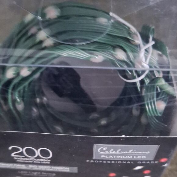 Celebrations Platinum LED Light String - Red and White 33 ft NWT - Picture 6 of 6